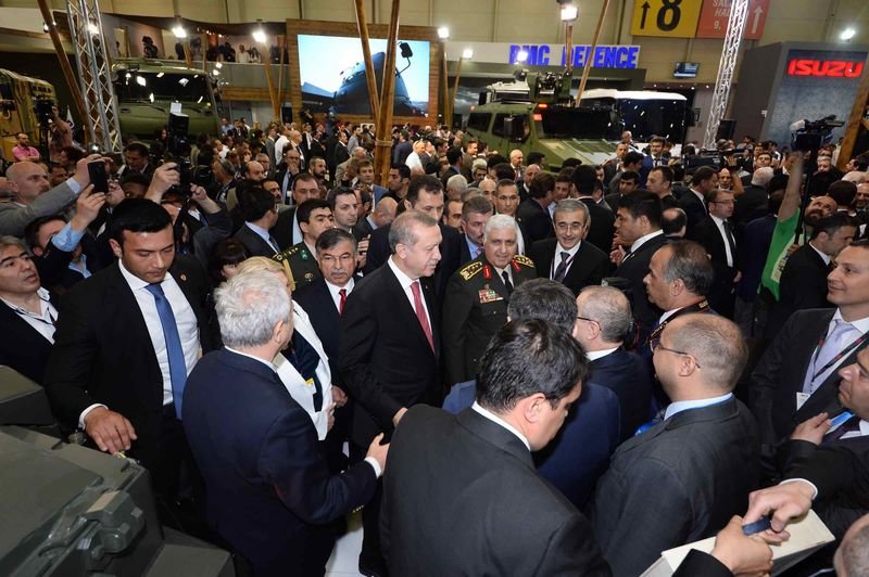 Erdoğan IDEF Uluslararası Savunma Sanayii Fuarı'nı gezdi