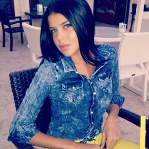 Taraftar Selçuk Şahin'in eşini üzdü