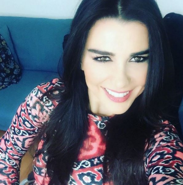 Selen Görgüzel'den Hamdi Alkan'a romantık mesaj