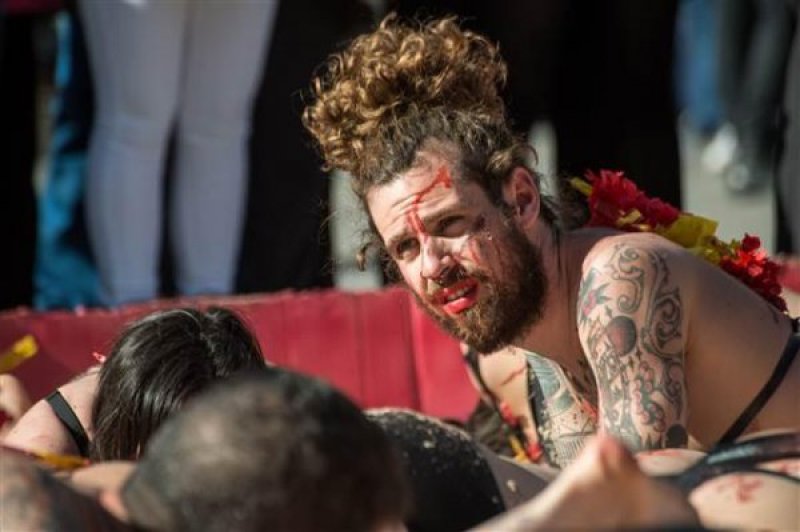 Madrid'de boğa güreşlerini protesto ettiler