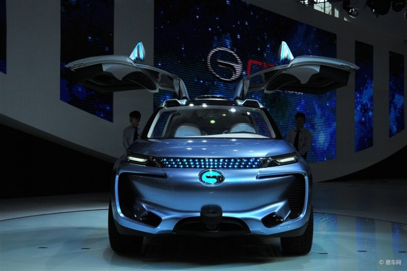 Çinliler otonom teknolojisine sahip otomobil yaptı