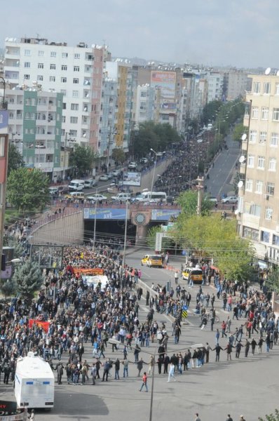 HDP'nin çağrısıyla Kobani'ye destek için toplandılar