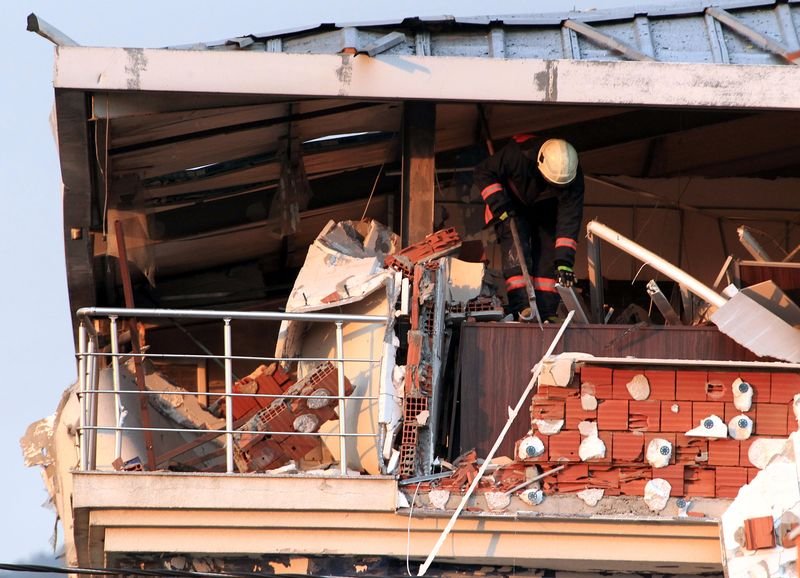 Sultanbeyli'de polis merkezine saldırı