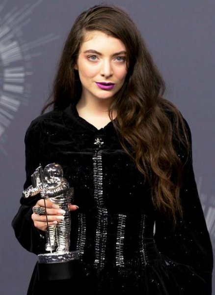 2014 MTV Video Müzik Ödülleri'inde ağlatan sürpriz 