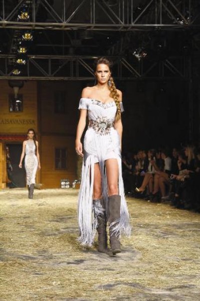 Hakan Akkaya'dan Didem Soydan'a sert eleştiri 