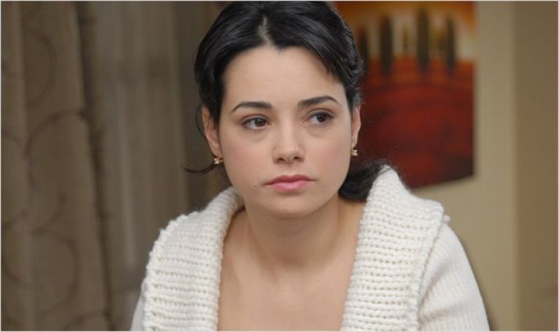 Özgü Namal 3 aylık hamile 