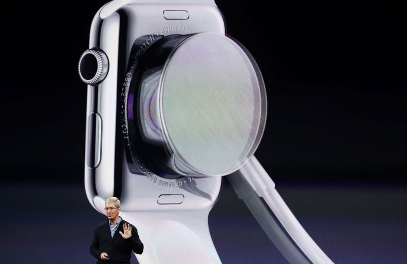 Apple'ın akıllı saati Apple Watch tanıtıldı