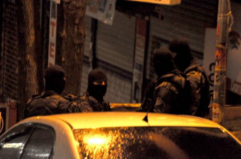 Okmeydanı'nda DHKP-C'ye şafak operasyonu