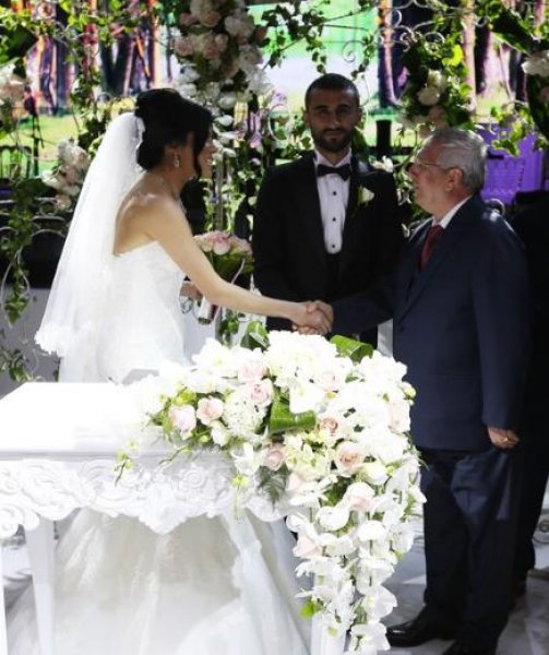 Selçuk Şahin evlendi