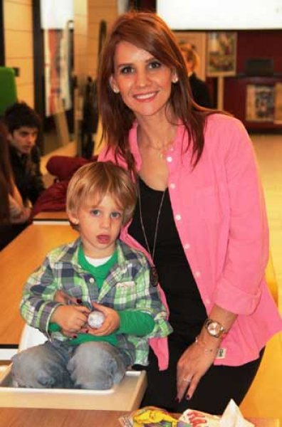 Esra Erol günlük 50 bin TL'ye el sıkıştı