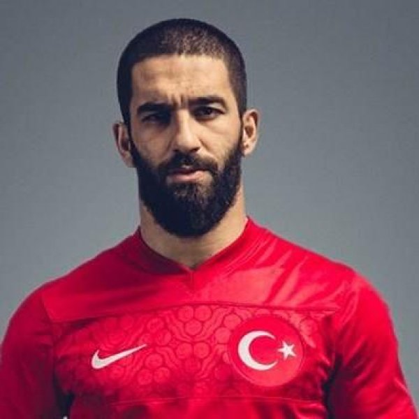 Arda Turan'a tebrik mesajları