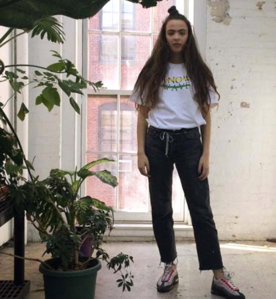 Sosyal medyanın tek kaşlı modeline teklif yağıyor 