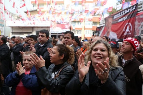 CHP Antalya İl binasına yapılan baskından görüntüler