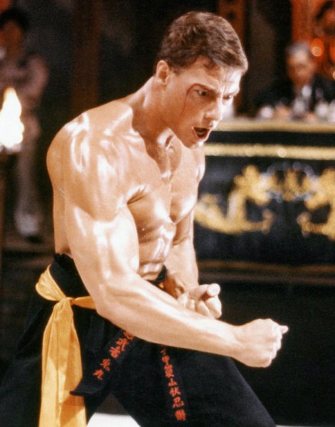 Vücutlarıyla dikkat çeken ünlüler