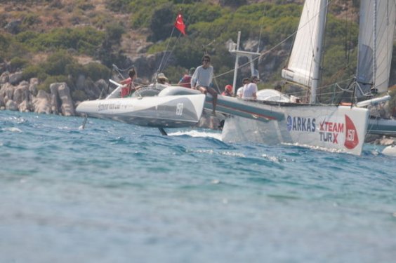 Berrak Tüzünataç ve Kenan İmirzalıoğlu Marmaris'te tatilde