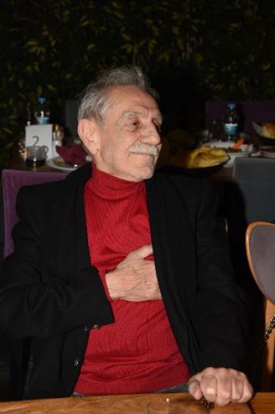 İdo Tatlıses'in dansözlü doğum günü kutlaması