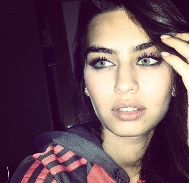 Amine Gülşe: Öpüşme sahnesinde çok gerildim