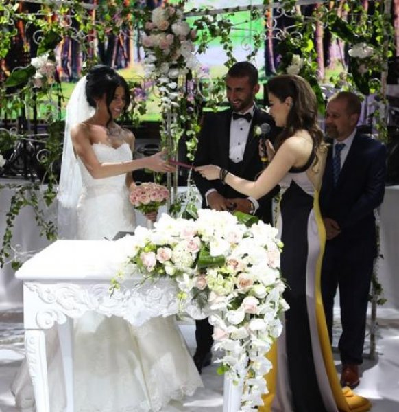 Selçuk Şahin evlendi