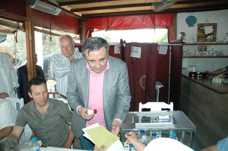 Bodrum'da oyunu kullanan plaja koştu