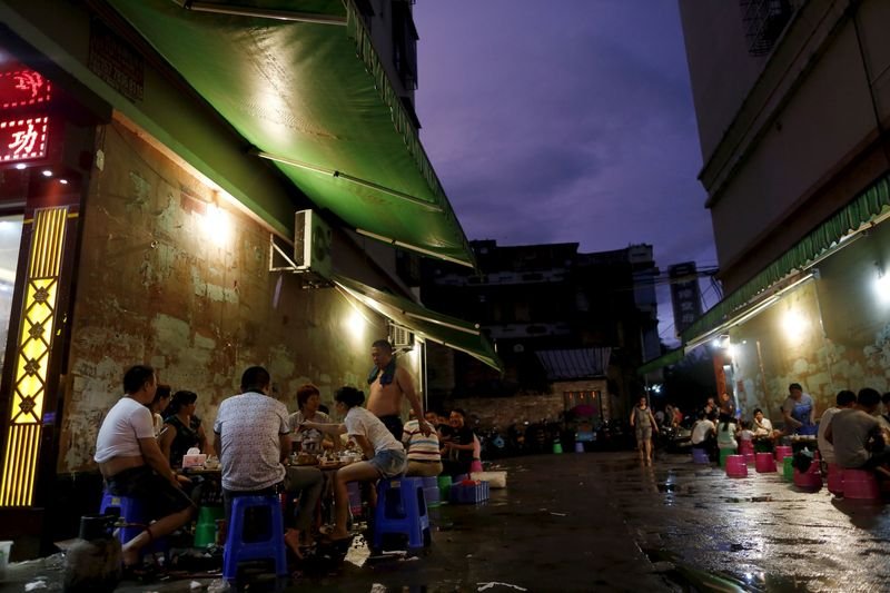 Çin'de köpek yeme festivali yapıldı