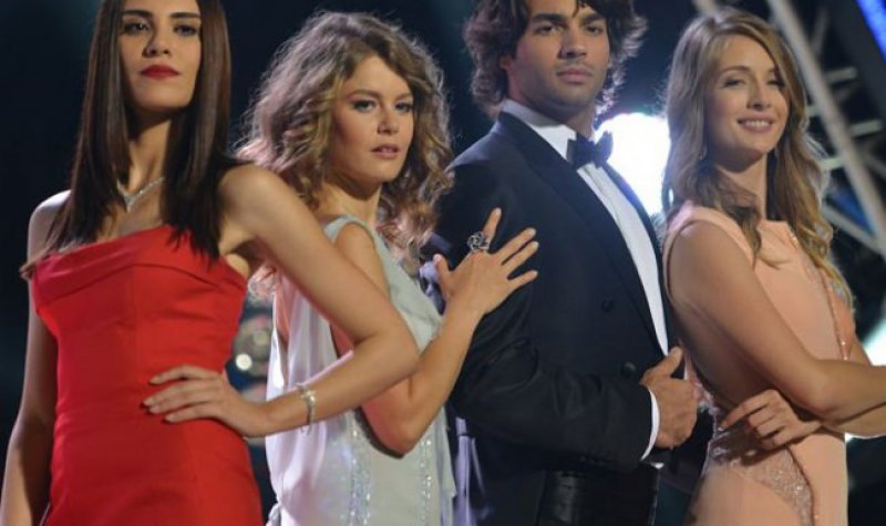 Şükran Ovalı ile Şükrü Özyıldız yine ayrıldı