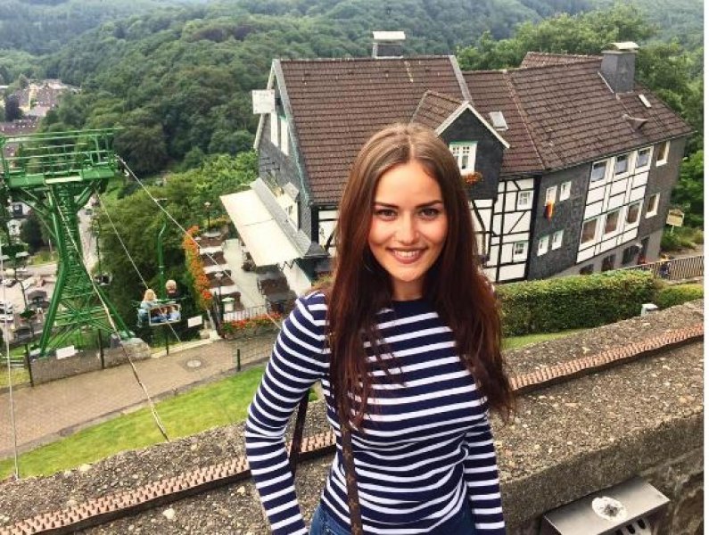 Burak Özçivit ile Fahriye Evcen'in nişanından yeni fotoğraflar
