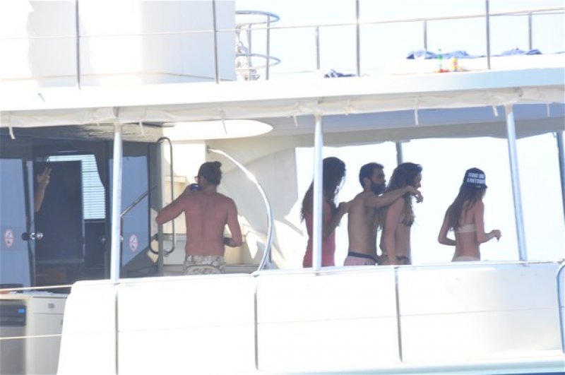 Oğulcan aşk acısını çabuk atlattı