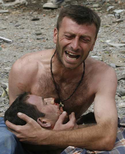 Savaşın vahşi yüzünden kareler