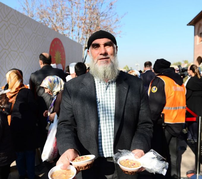 Cumhurbaşkanı Erdoğan'dan Mehmetçiğe aşure