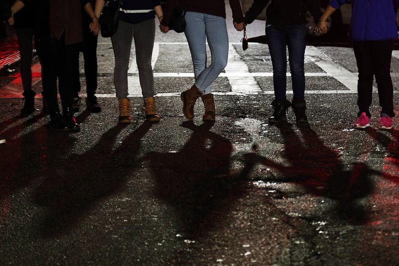 ABD'de siyahi genci öldüren polis yargılanmayacak