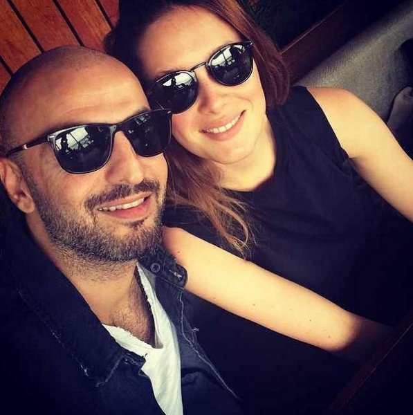 Soner Sarıkabadayı'ya Hollandalı sevgili