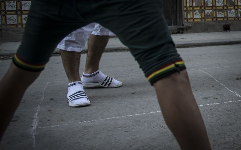 Apple devrimcilerin ülkesi Küba'ya girdi