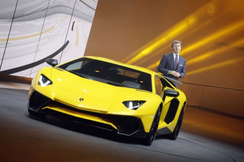 Cenevre otomobil fuarı kapılarını açtı