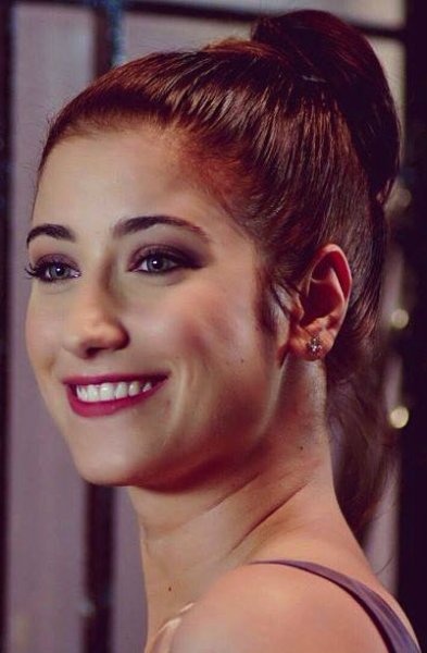 Hazal Kaya'nın son hali hayranlarını şaşırttı 