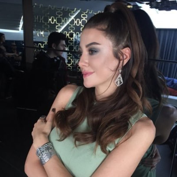 Tatlıtuğ çiftinin maaş farkları dudak uçuklattı