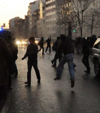 BDP'liler Taksim'i savaş alanına çevirdi