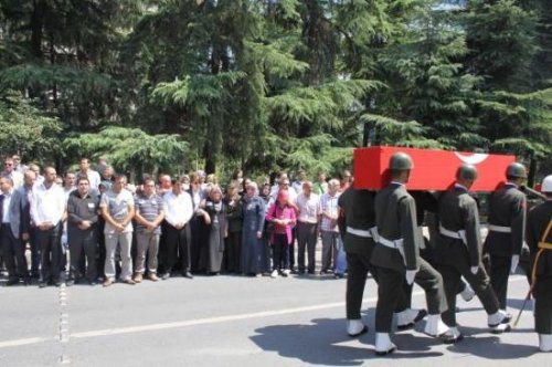 İstanbul şehidini uğurladı