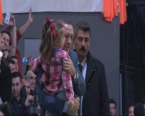 Erdoğan İstanbul ilçe adaylarını tanıttı