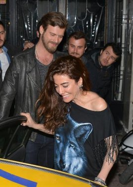 Kıvanç Tatlıtuğ Ahmet Kaya şarkıları söyledi