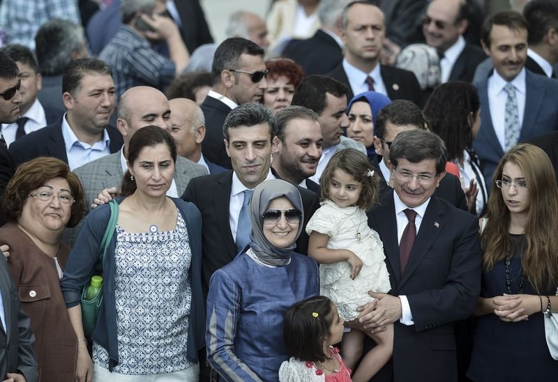 Serbest kalan Türkler aileleriyle buluştu