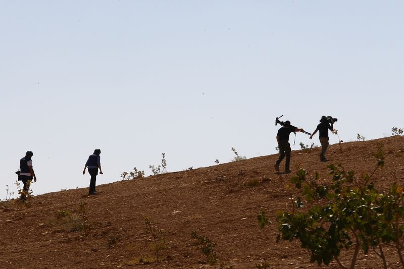 Kobani sınırına tank yığınağı