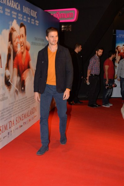 Seni Seviyorum Adamım Filmin  gala gecesi yapıldı 