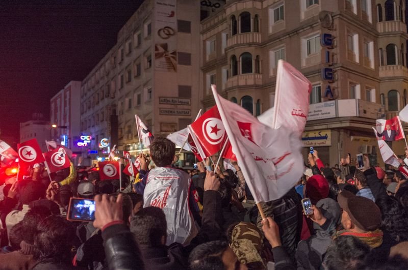 Tunus'ta laik aday Sibsi kazandı