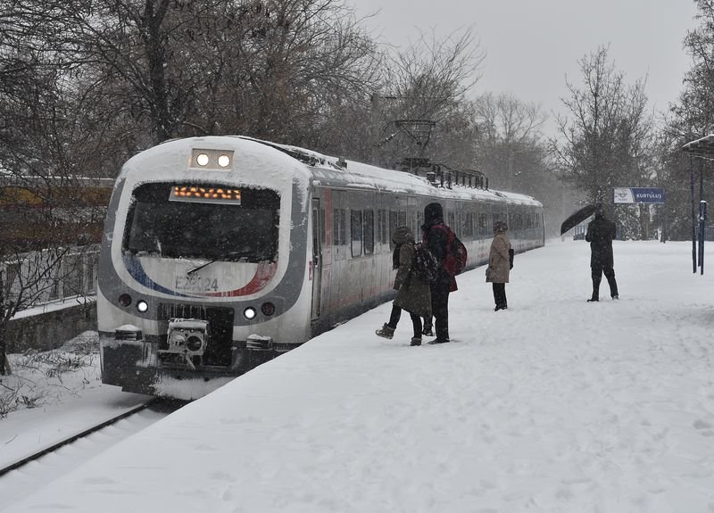 Ankara'da yoğun kar yağışı 