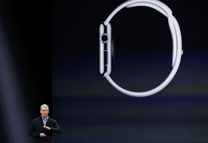 Apple'ın akıllı saati Apple Watch tanıtıldı