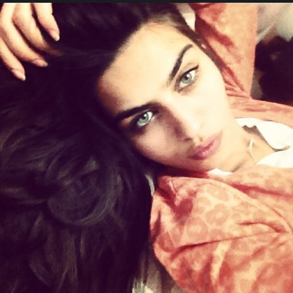 Amine Gülşe: Öpüşme sahnesinde çok gerildim