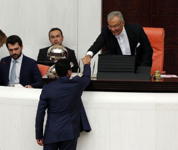 Meclis Başkanlığı oylamasından kareler