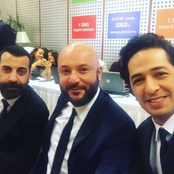 Ünlüler çocuklar için bir araya geldi