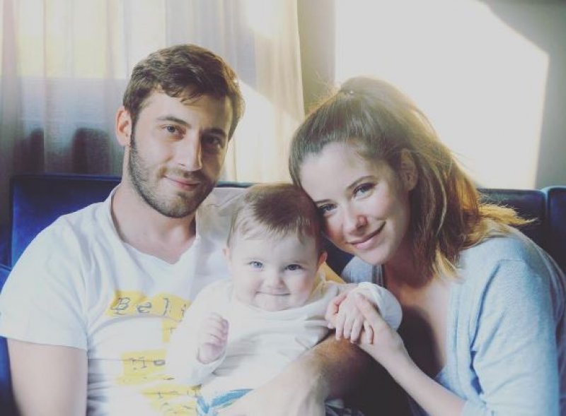 Güzel oyuncu İpek Usta doğum için gün sayıyor