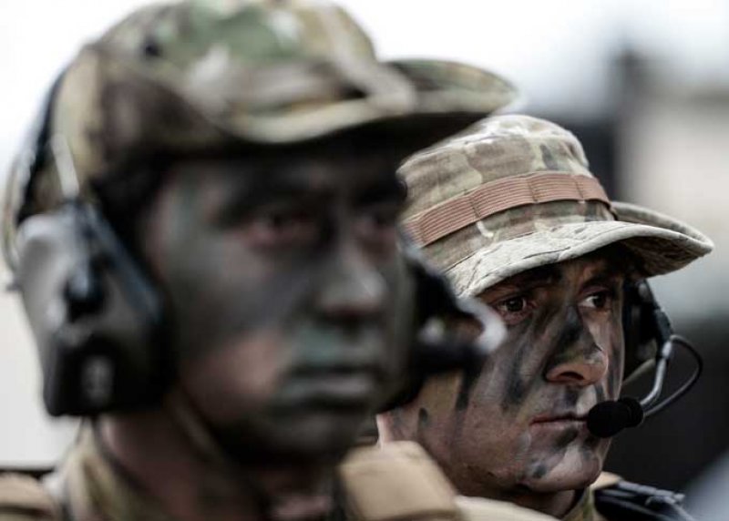 SAT komandolarından nefes kesen tatbikat